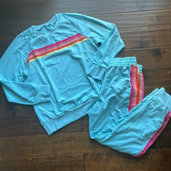 Blue with Rainbow Stripes Sweatsuit Size Large - Picture 6 of 10